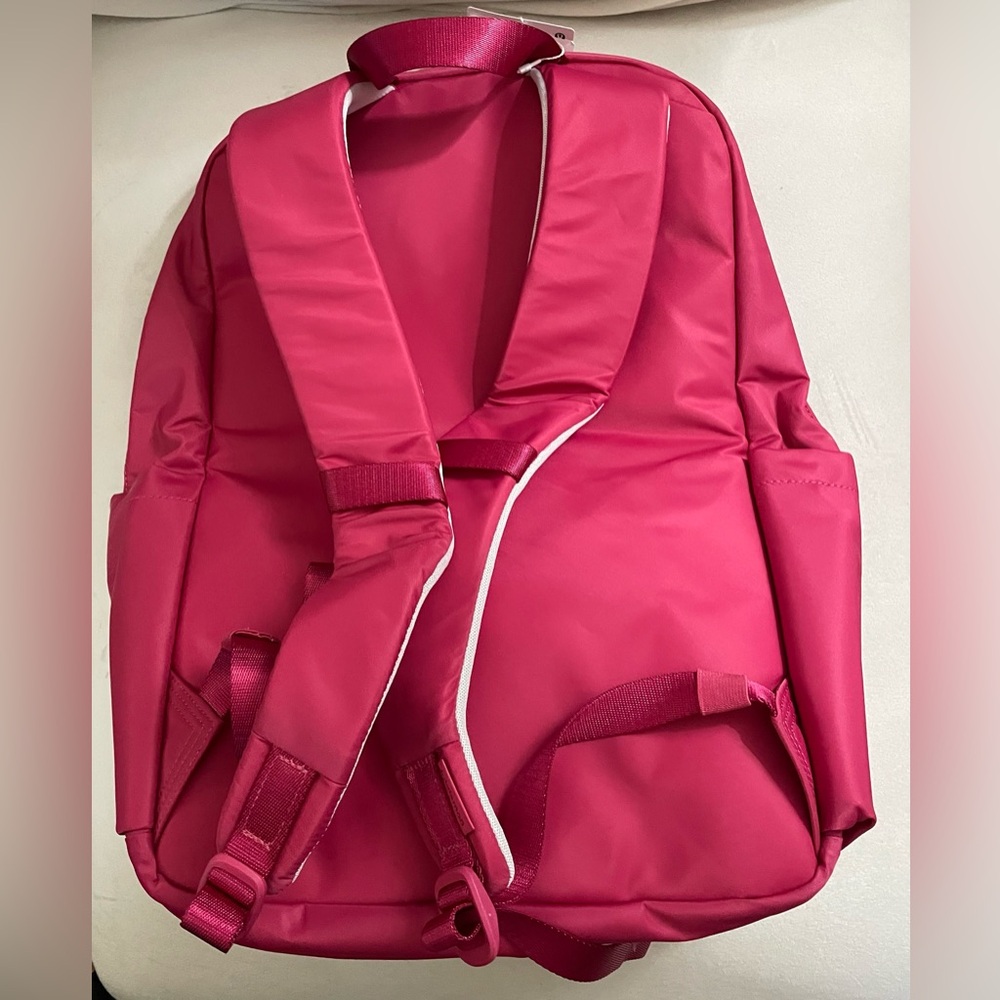 Lululemon NWT Everywhere Backpack 22L Tech Canvas Raspberry Coulis - Picture 6 of 8